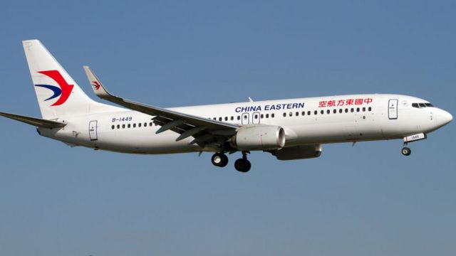 Un avión de pasajeros de China Eastern Airlines se estrelló